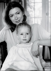 Joan Didion with her daughter Quintana, 1968